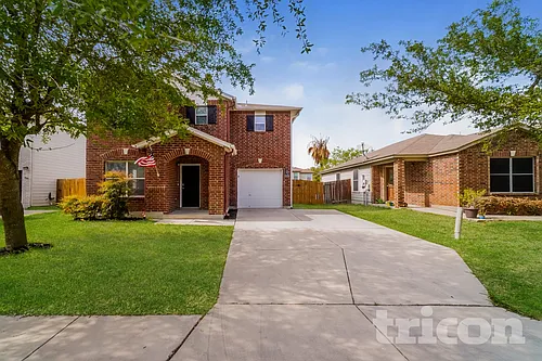 3839 Cherokee Blvd Photo 1