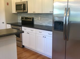 11 Fairlane Rd, Enfield, CT 06082