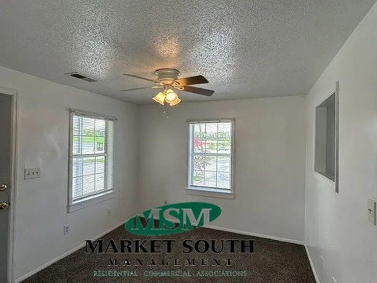 3520 Haslam Ave — Photo 2