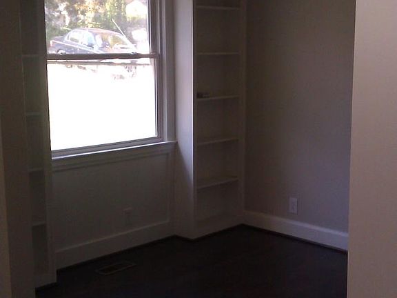 4th image of 926 Kipling Dr
