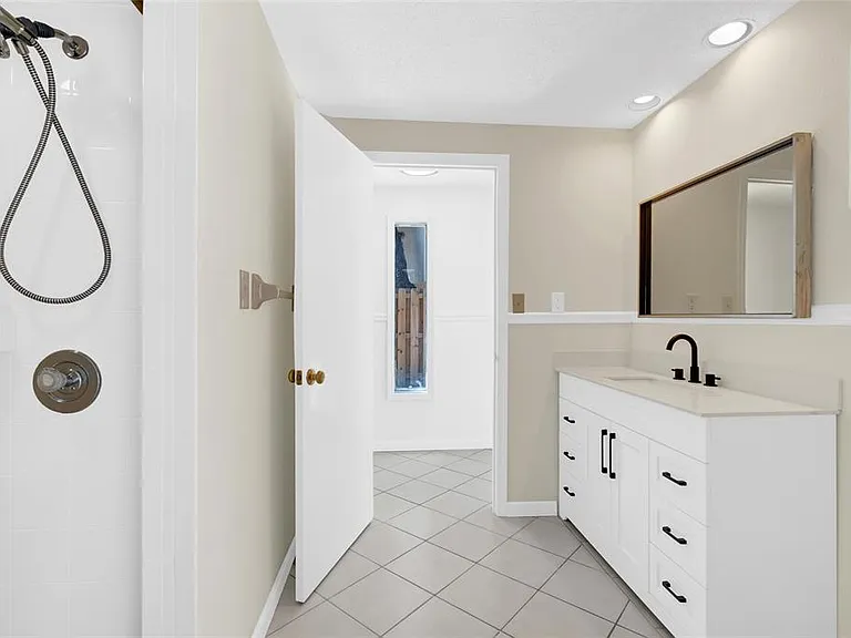 4051 Shell Rd — Photo 41
