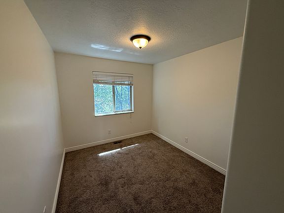 5th image of 1702 E Main St S