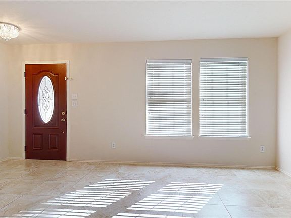 3rd image of 18226 Thicket Grove Rd