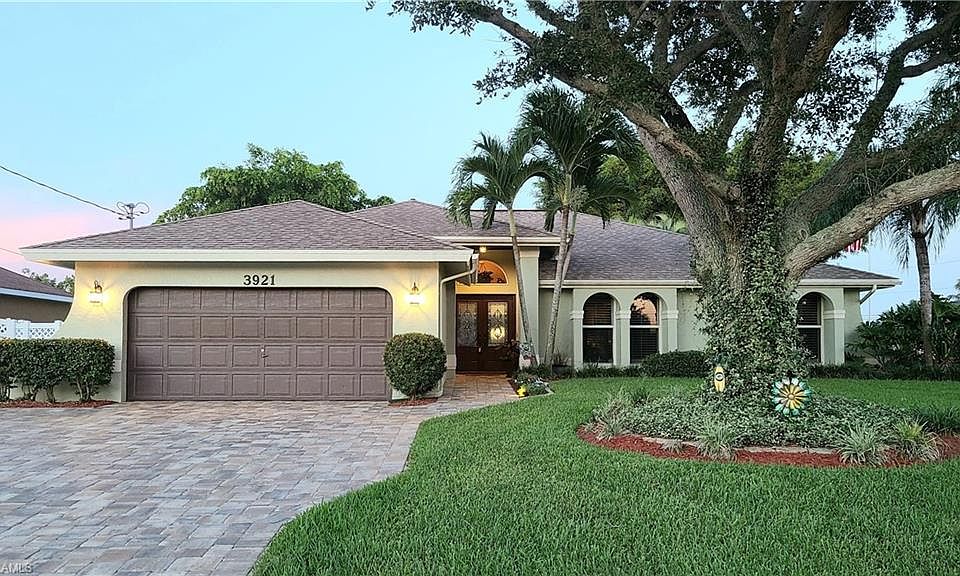 1st image of 3921 SW 26th Ave