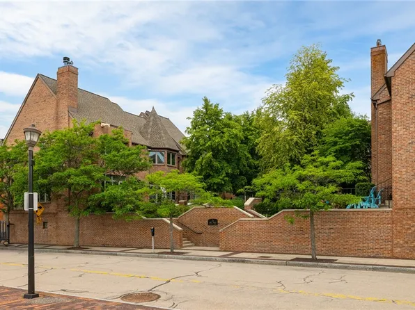 12 Grove St, Rochester, NY 14605