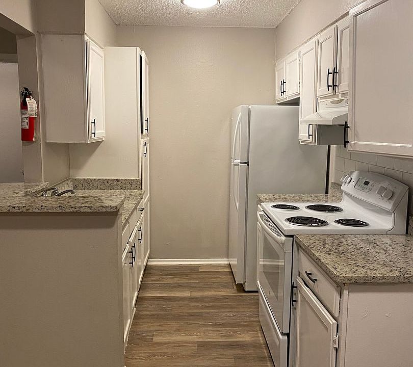 1st image of 3518 Grant Ave APT 122