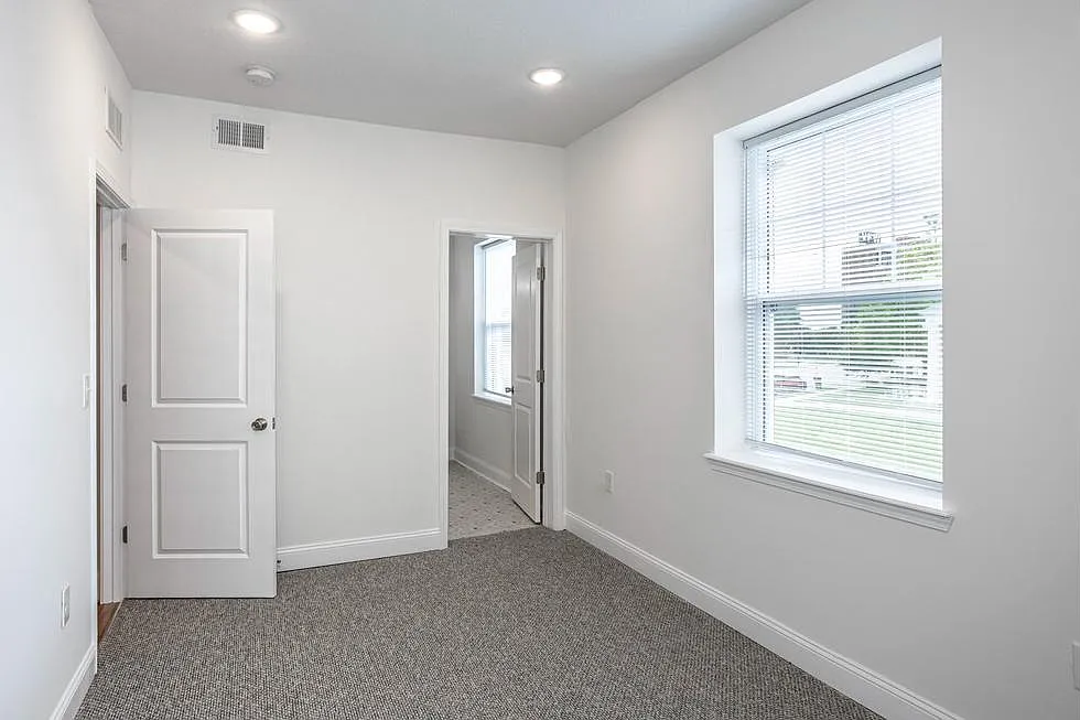 2 bed, 1600 sqft, $1,795 — Photo 3