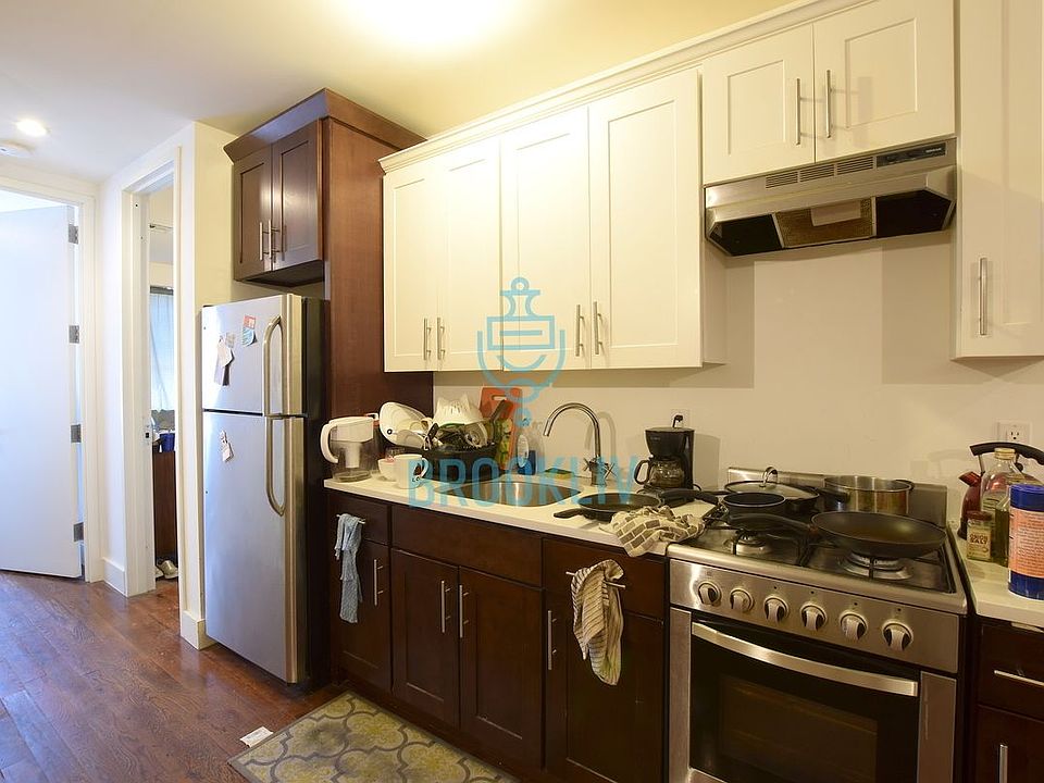 1st image of 311 Rogers Ave #2L