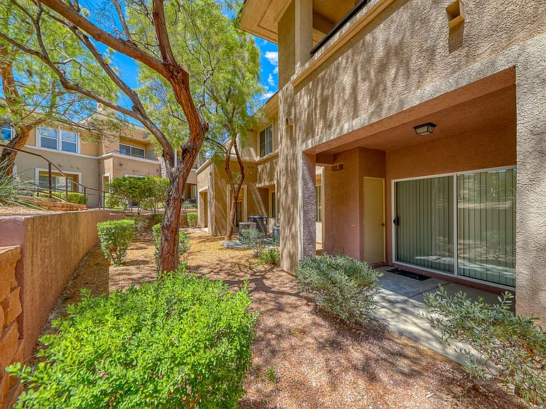 673 Peachy Canyon Cir #103 — Photo 48