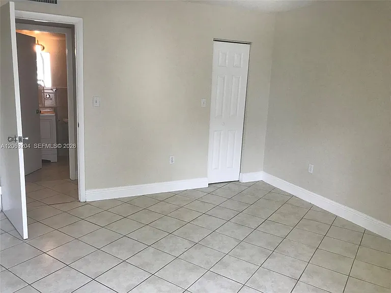 7125 NW 186th St #B106 — Photo 10