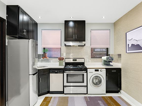 5th image of 303 W 114th St #45