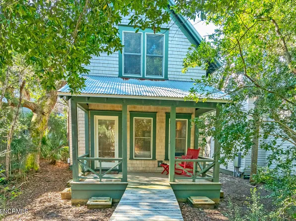 633 Kinnakeet Way, Bald Head Island, NC 28461