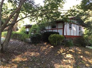 84 Little Branch Ln, Hendersonville, NC 28739