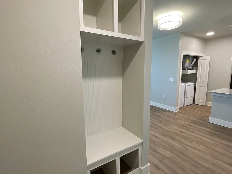 Rollingwood Dr — Photo 19