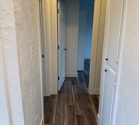 5th image of 205 Hansen Ave #1