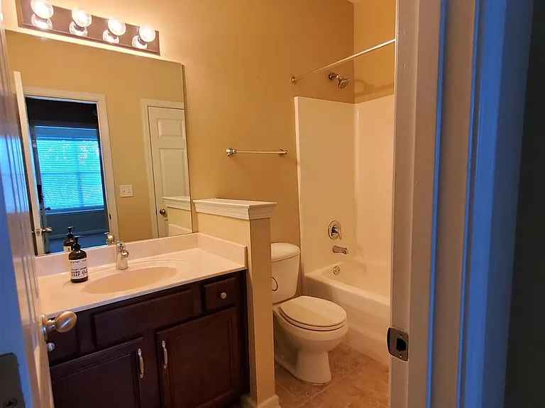 189 Fleets Island Dr — Photo 10