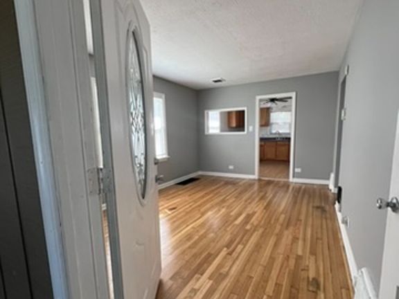 4th image of 13712 S Wentworth Ave