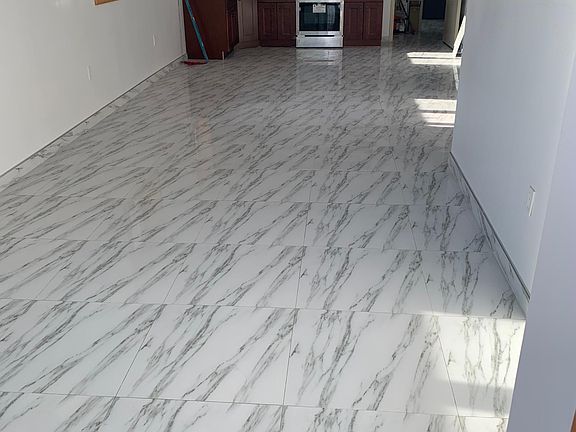 2nd image of 12915 14th Ave Floor 2