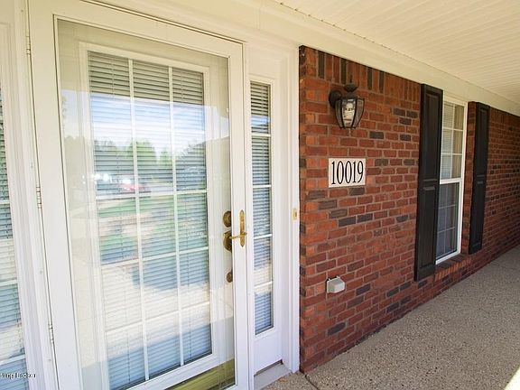 10019 Chenowith Vista Way 3