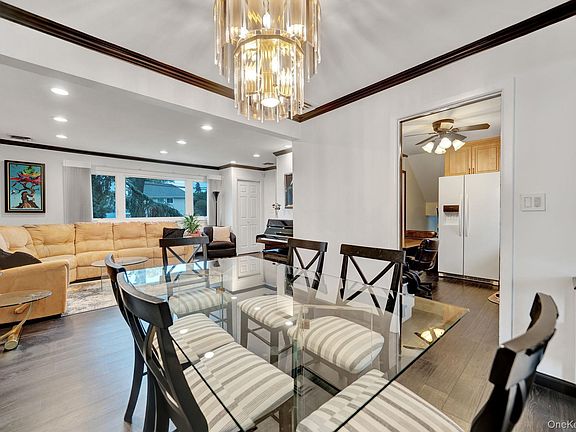 4th image of 321 W Waukena Avenue