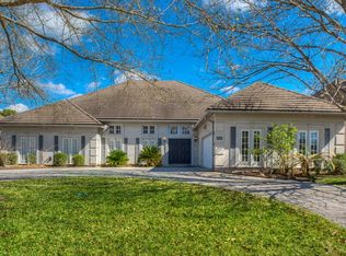203 Club Island Way, Montgomery, TX 77356
