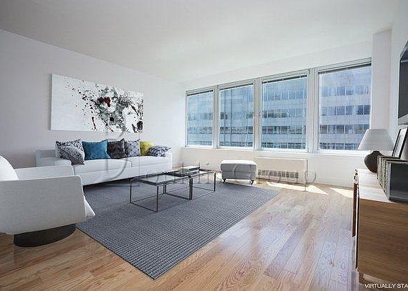 3rd image of 200 Water St APT 1407