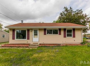 2224 Knollaire Dr, Washington, IL 61571