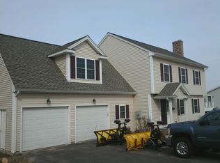 341 Farm Hill Rd, Middletown, CT 06457