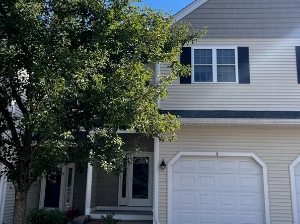 5 Azalea Ln #5, Grafton, MA 01519