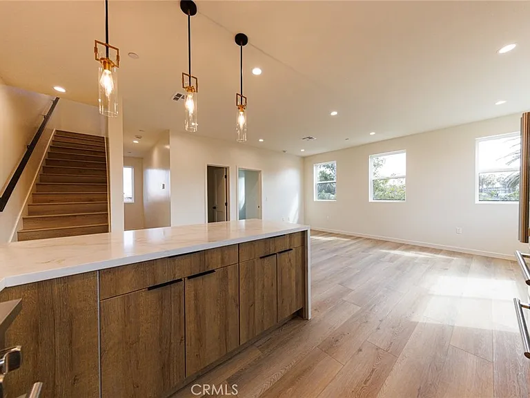5933 Comey Ave #1 — Photo 20