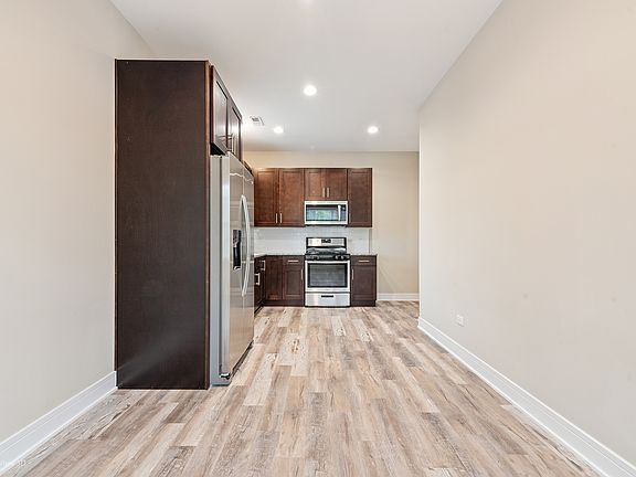 3rd image of 6534 S Maryland Ave #2