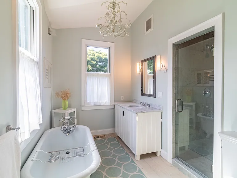 7 Halsey St — Photo 20