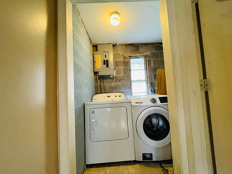 1431 N Oard Rd — Photo 7