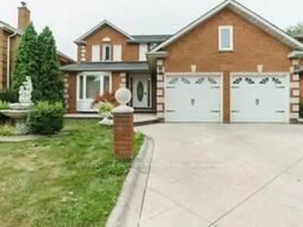 4562 Penhallow Rd, Mississauga, ON L5V 1E8