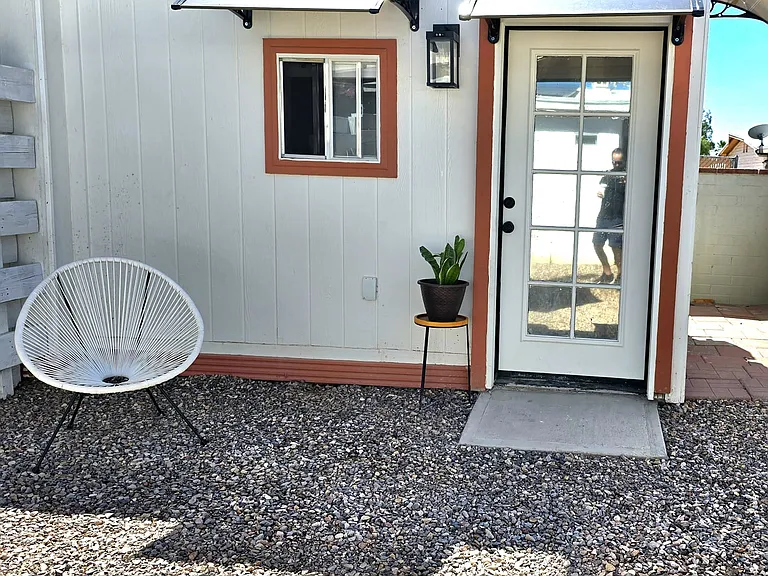 E Scarlett St — Photo 12