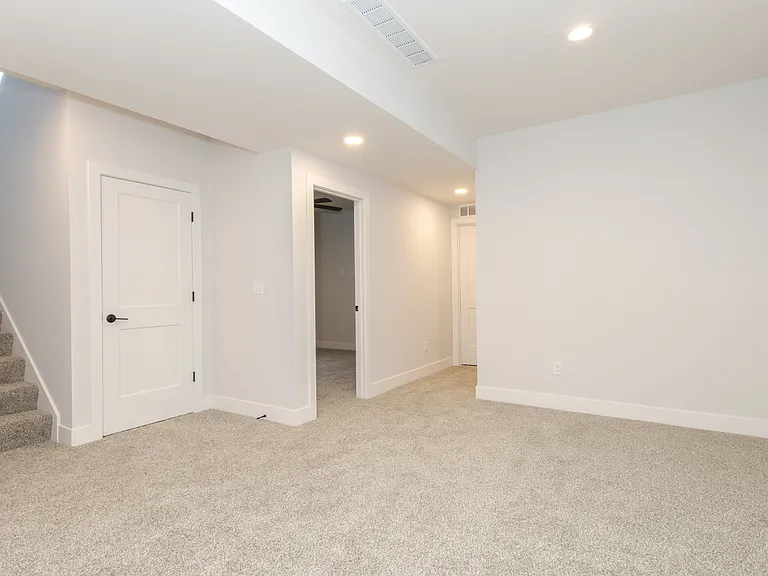 1613 Belclare Rd — Photo 24