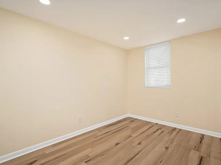 2112B Sanborn Dr — Photo 28