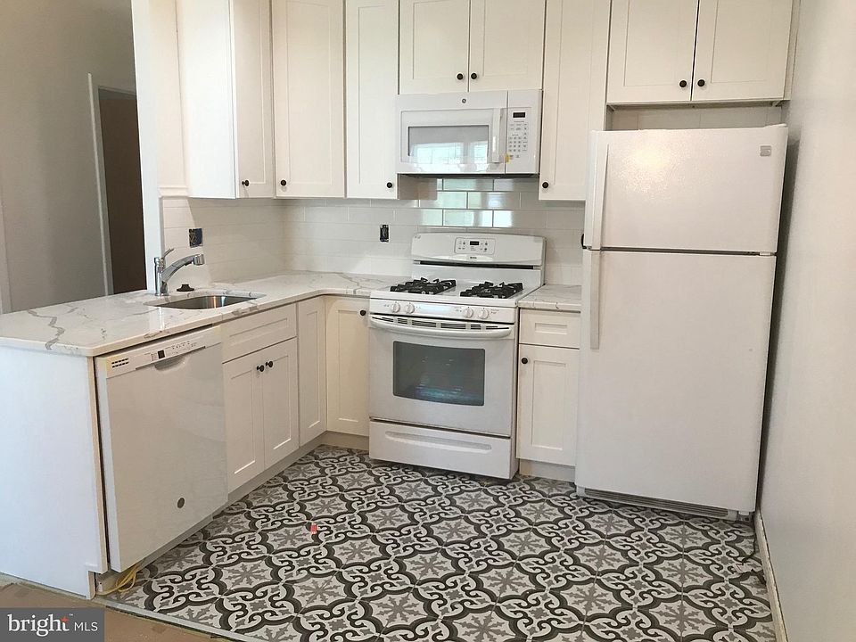 1st image of 594 Livezey St