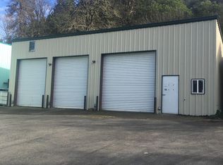 5284 N River Rd, Gold Hill, OR 97525