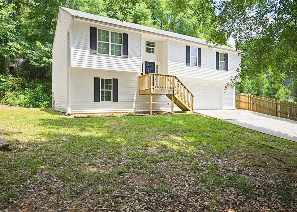 1st image of 4015 Chapman Dr