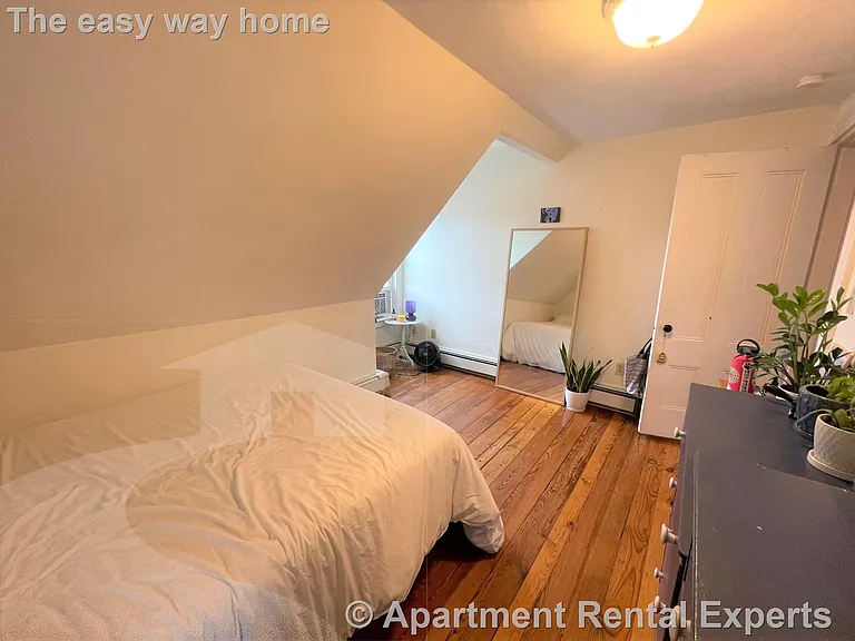 7 Ibbetson St #3 — Photo 9