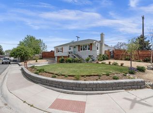 1530 Elmcrest Dr, Reno, NV 89503