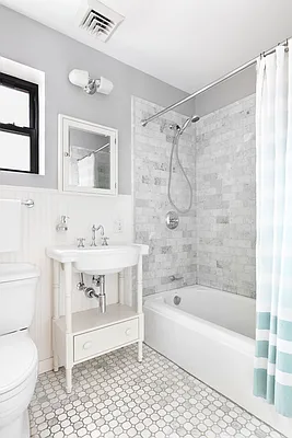 Sold by Compass | media 22