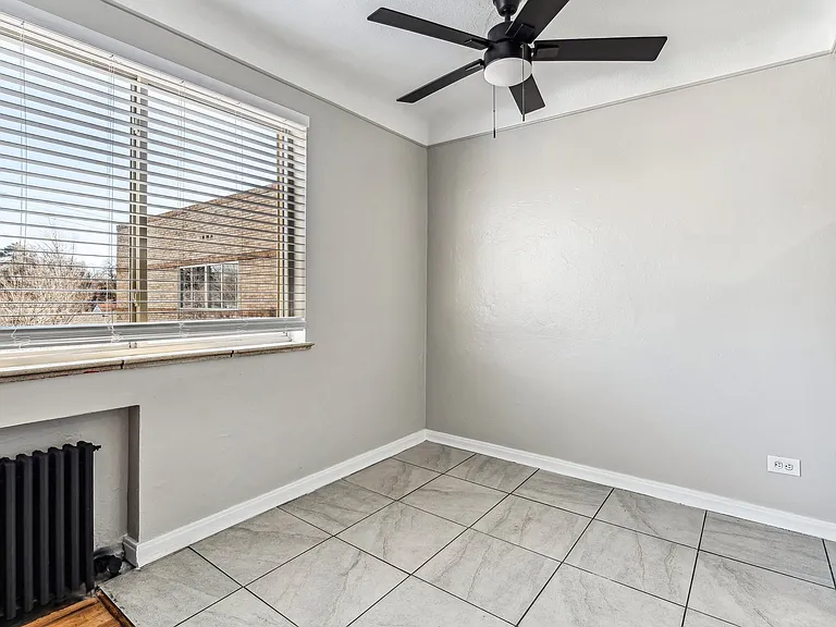 Leyden Apartments — Photo 12