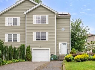 168-168 Houghton St #A, Worcester, MA 01604