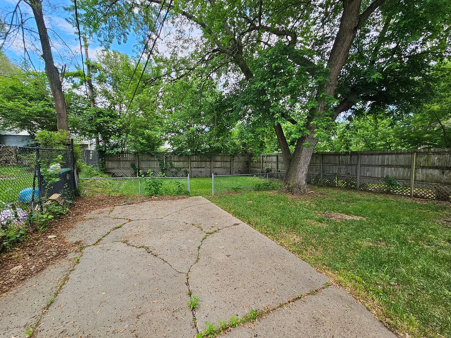 5315 n. 35th st 2 brm 1 barh home — Photo 2