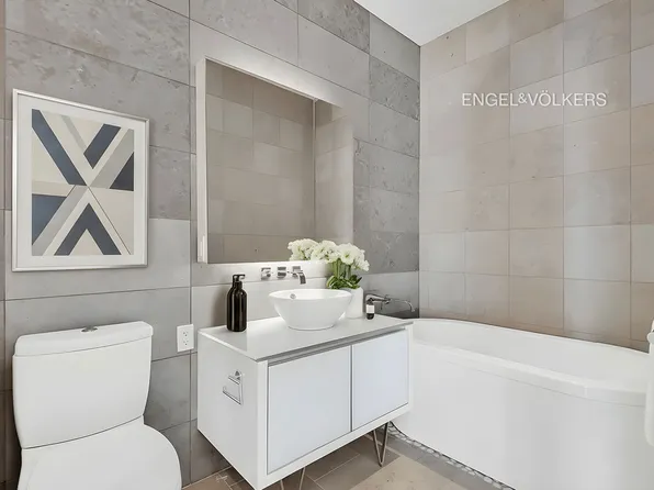 247 West 46th Street image 5 of 16