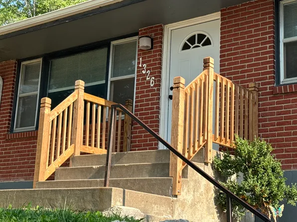 1326 Nelson St, Lincoln, NE 68521