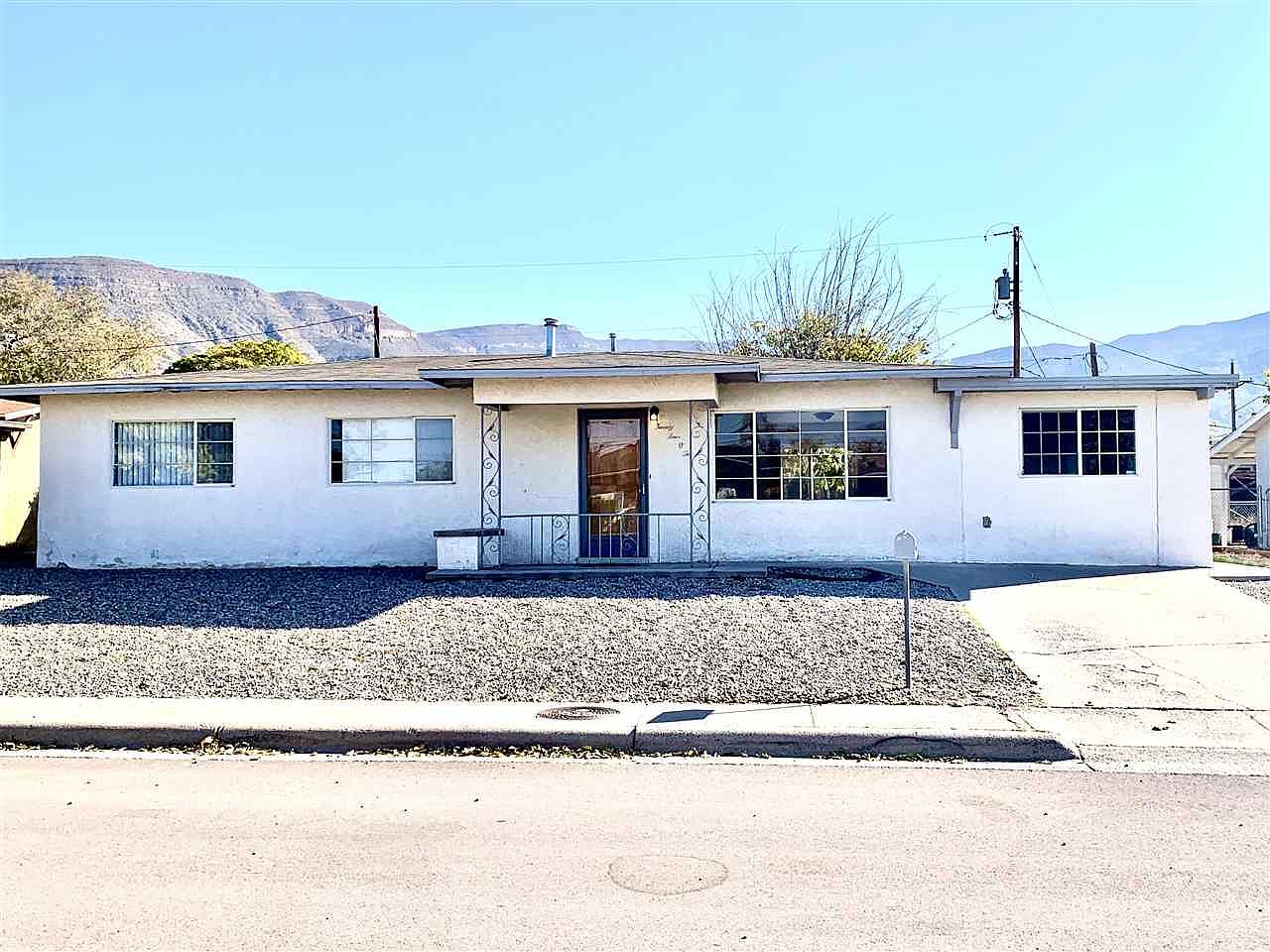 2402 Westminster Ave Alamogordo Nm 88310 Zillow