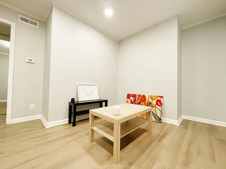 1113 W Hill Streetapt #2 — Photo 10